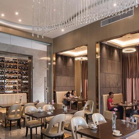 Vienna Classic Hotel Dongguan Changan Xiandai エクステリア 写真