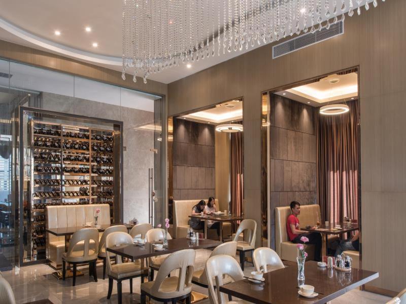 Vienna Classic Hotel Dongguan Changan Xiandai エクステリア 写真