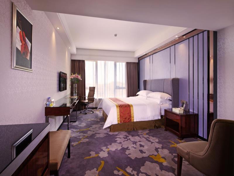 Vienna Classic Hotel Dongguan Changan Xiandai エクステリア 写真