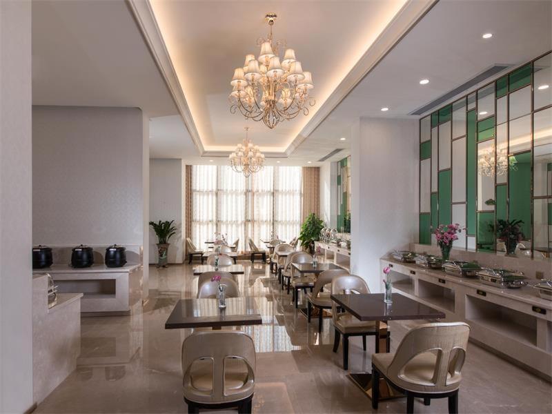Vienna Classic Hotel Dongguan Changan Xiandai エクステリア 写真